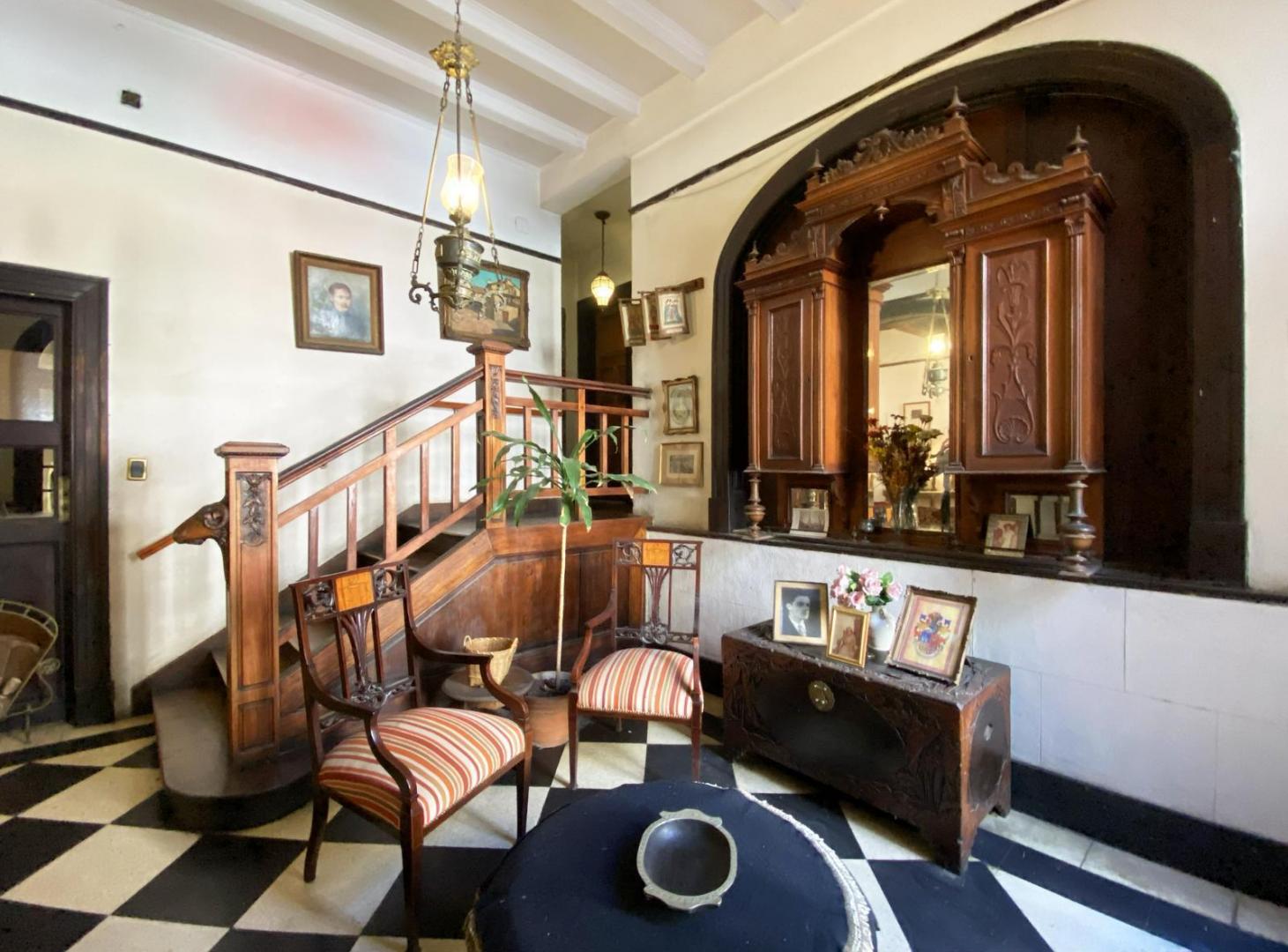 Foto de Casa histórica a la venta. Moreno 600. Rosario. Ideal instituciones., imagen 2