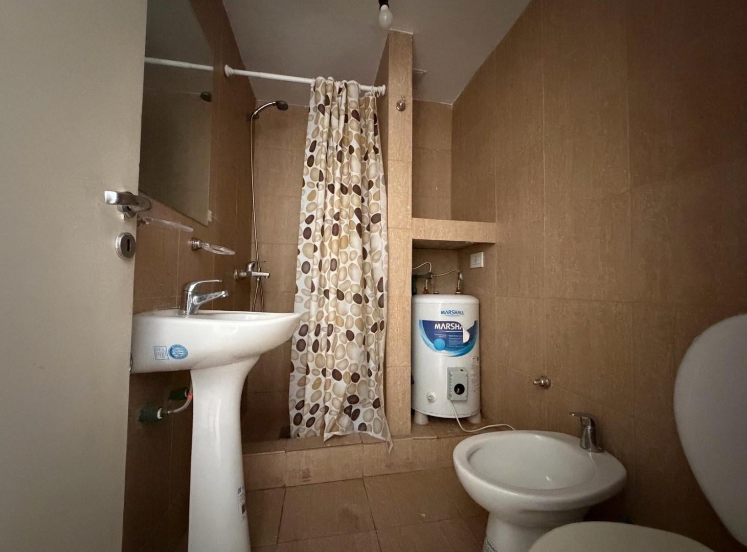 Foto de Venta departamento monoambiente en barrio Lisandro de la Torre, imagen 2