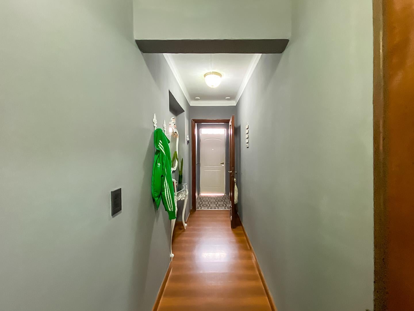 Foto de Venta - Casa de tres dormitorios en Barrio Sarmiento, imagen 5