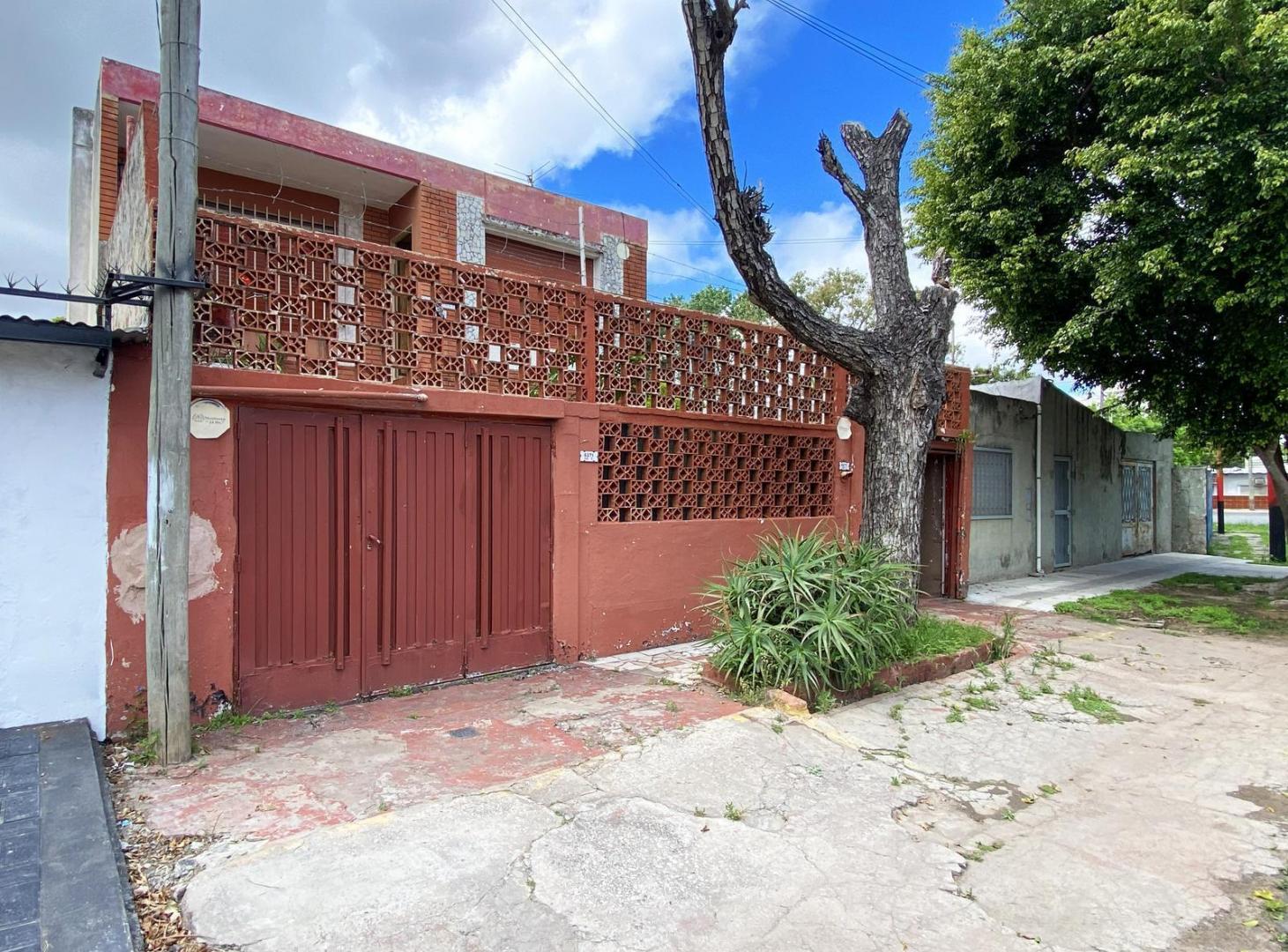 Foto de Venta casa de 5 dormitorios en barrio Alvear, imagen 3