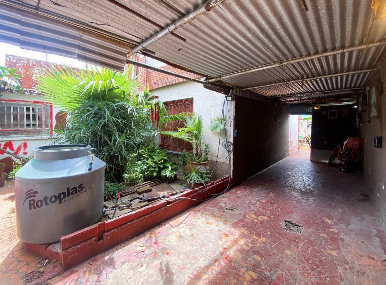 Foto de Venta casa de 5 dormitorios en barrio Alvear, imagen 5