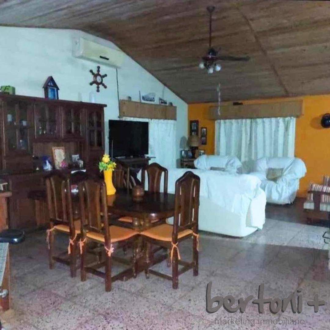 Foto de CASA EN NUEVA ESCOCIA, AMPLIA, JARDIN, BUENA UBICACION, imagen 4