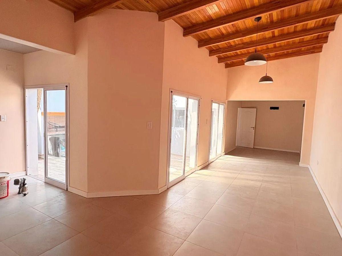 Foto de Casa En Venta. Reciclada A Nuevo. Excelente Ubicacion, imagen 1