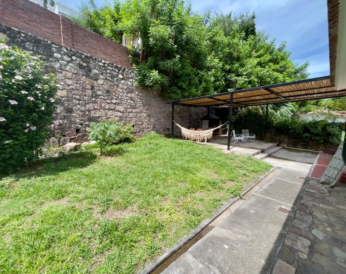 Importante Casa Zona Cerro San Bernardo 5