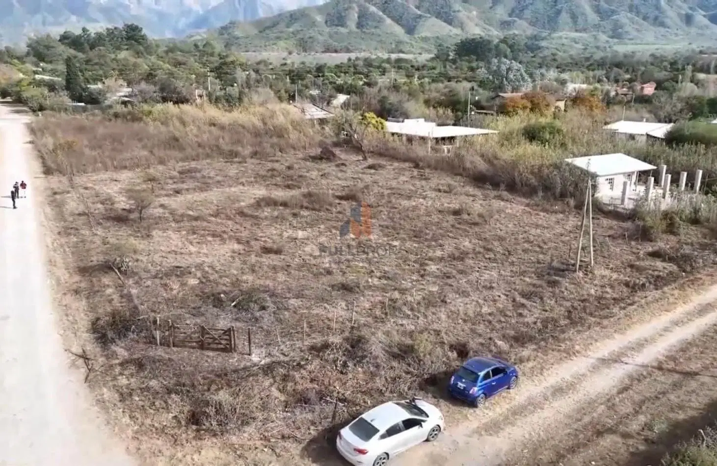 Terreno de 2670m2 en Las Lomitas, Quijano. 3