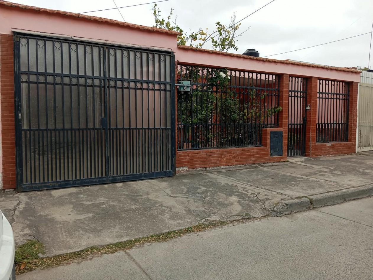Foto de CASA EN VENTA BARRIO UNIVERSITARIO, imagen 2