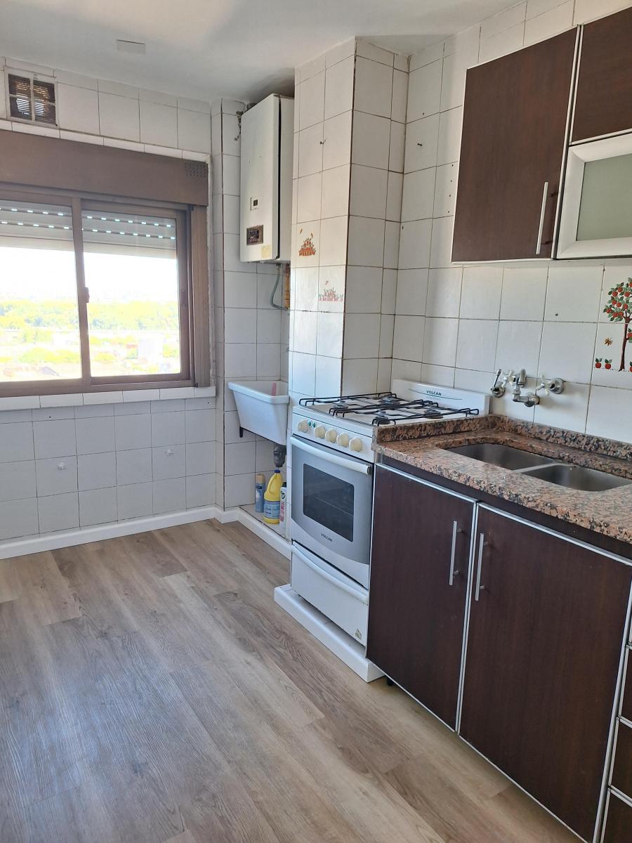 Oportunidad! Retasado. Piso Alto 4 Ambientes 2