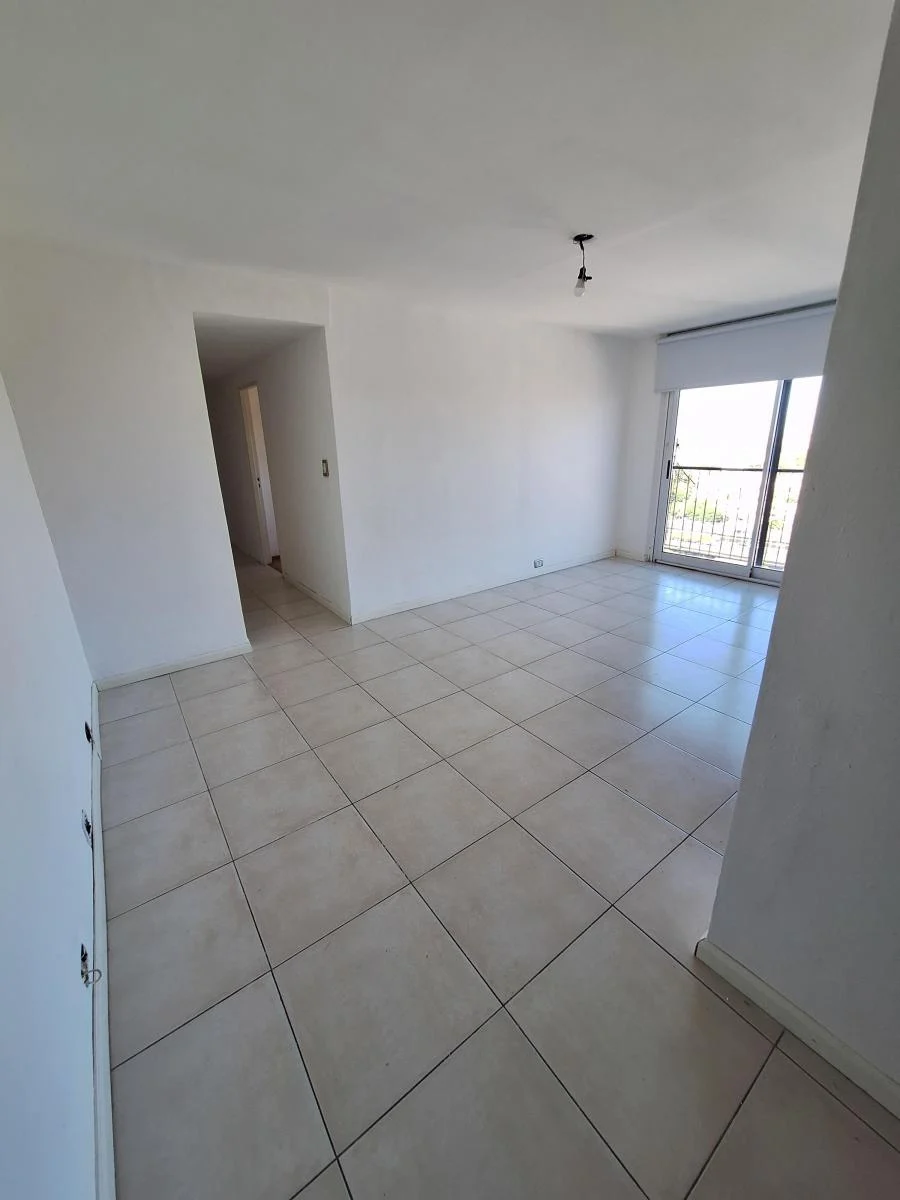 Oportunidad! Retasado. Piso Alto 4 Ambientes 3
