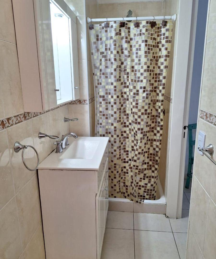 Foto de Excelente 2 ambientes amoblado en Suipacha y Arenales, imagen 3