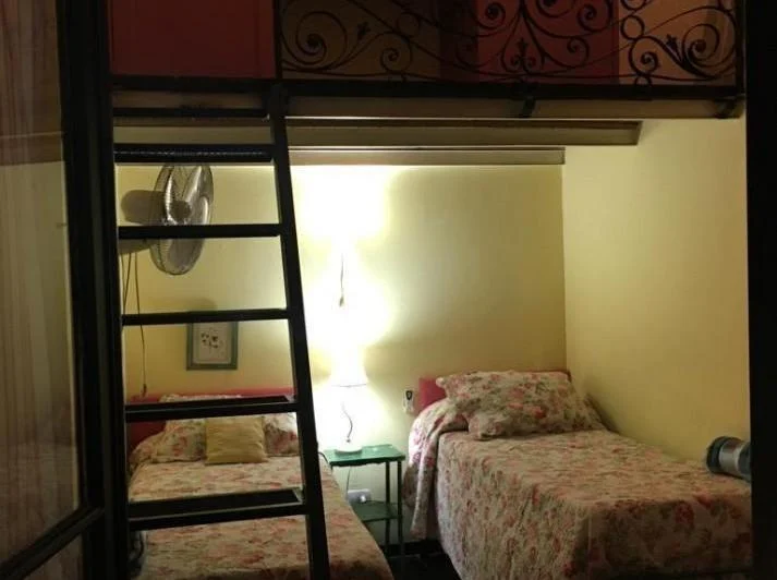 Alquiler de Casa tipo PH de 3 ambientes con patio en Balvanera - Anchorena y Sarmiento 2