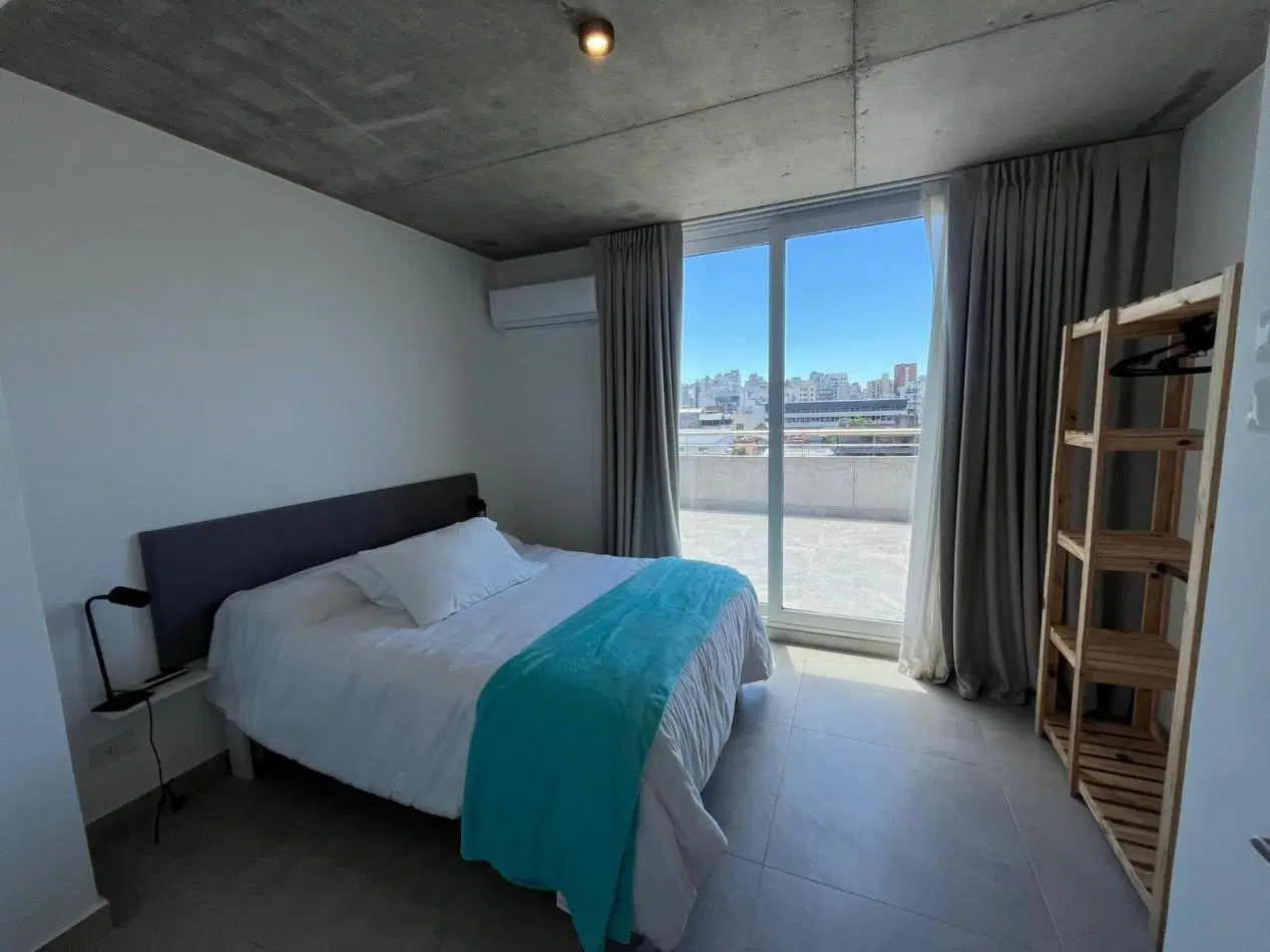Departamento 2 Ambientes en Alquiler en Abasto | Excelente Ubicacion y Muy Luminoso 2