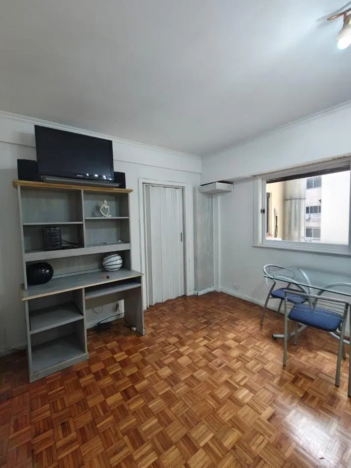 OPORTUNIDAD EN RECOLETA. Departamento de 3 ambientes super luminoso a metros de Alto Palermo. Ideal 3
