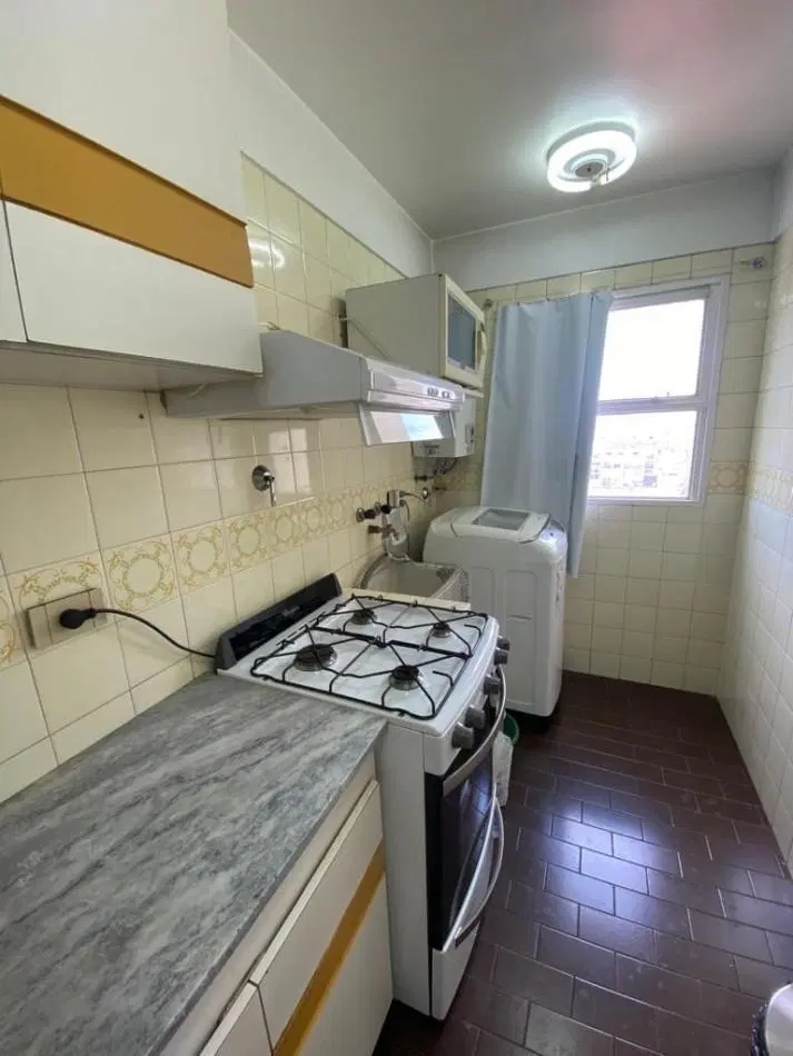 Departamento 2 Ambientes Amoblado en Alquiler en Recoleta con Balcon Seguridad 24 Horas y Vista Abie 4