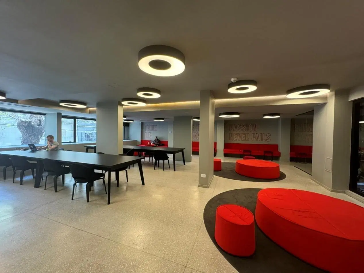 Alquiler 3 Ambientes Amoblado con Cochera en Palermo Colegiales 75 m² 1