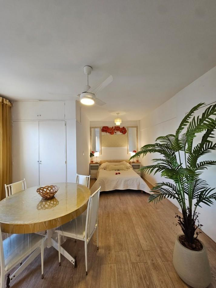 Foto de Monoambiente en Alquiler en Almagro, Piso Alto con Vista Panoramica, imagen 1