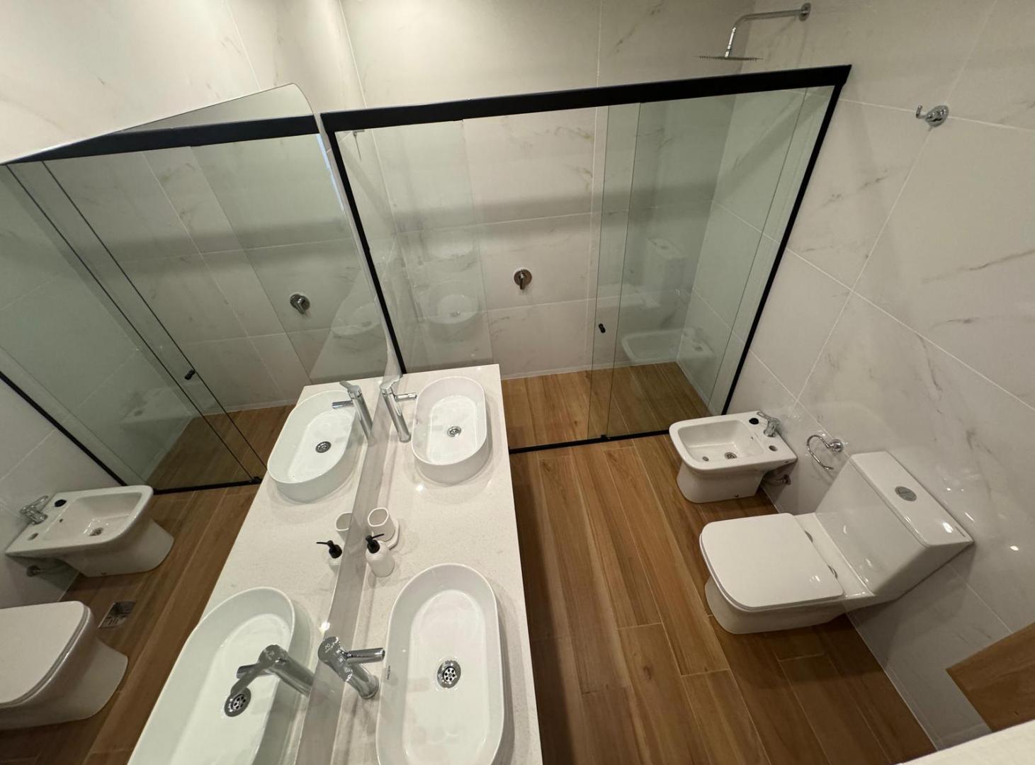 Foto de Venta Departamento 5 Ambientes En Shopping Aldrey, Mar del Plata., imagen 3