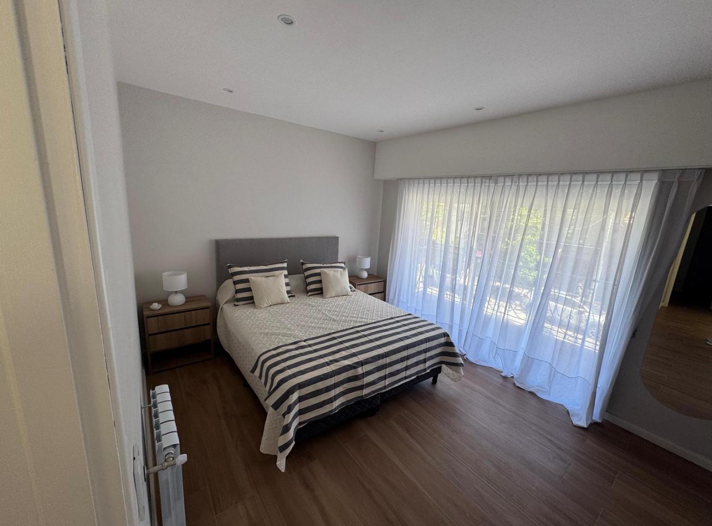 Foto de Venta Departamento 5 Ambientes En Shopping Aldrey, Mar del Plata., imagen 2