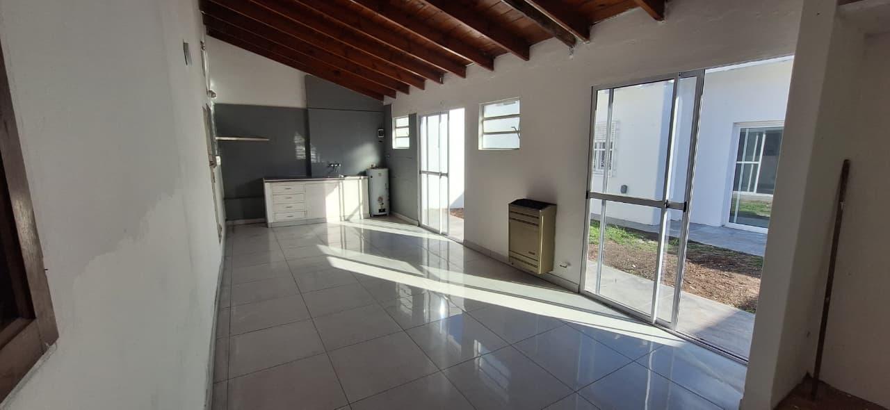 Foto de VENTA de Casa 3 AMBIENTES en Zona Parque Luro, Mar del Plata., imagen 1