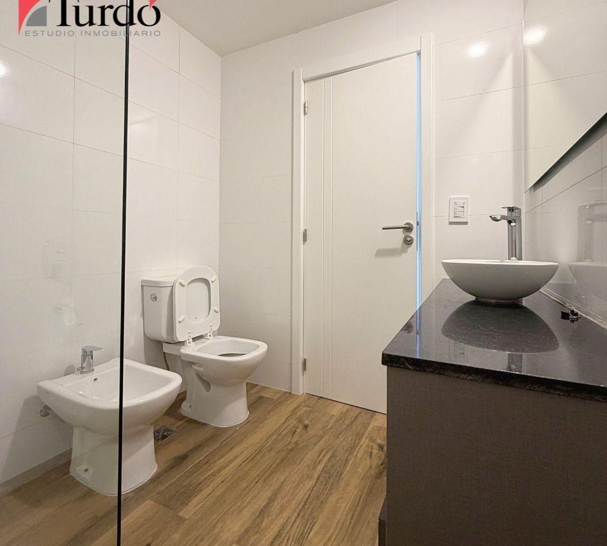 Foto de VENTA Departamento 2 AMBIENTES A Estrenar En Zona Shopping Aldrey., imagen 1