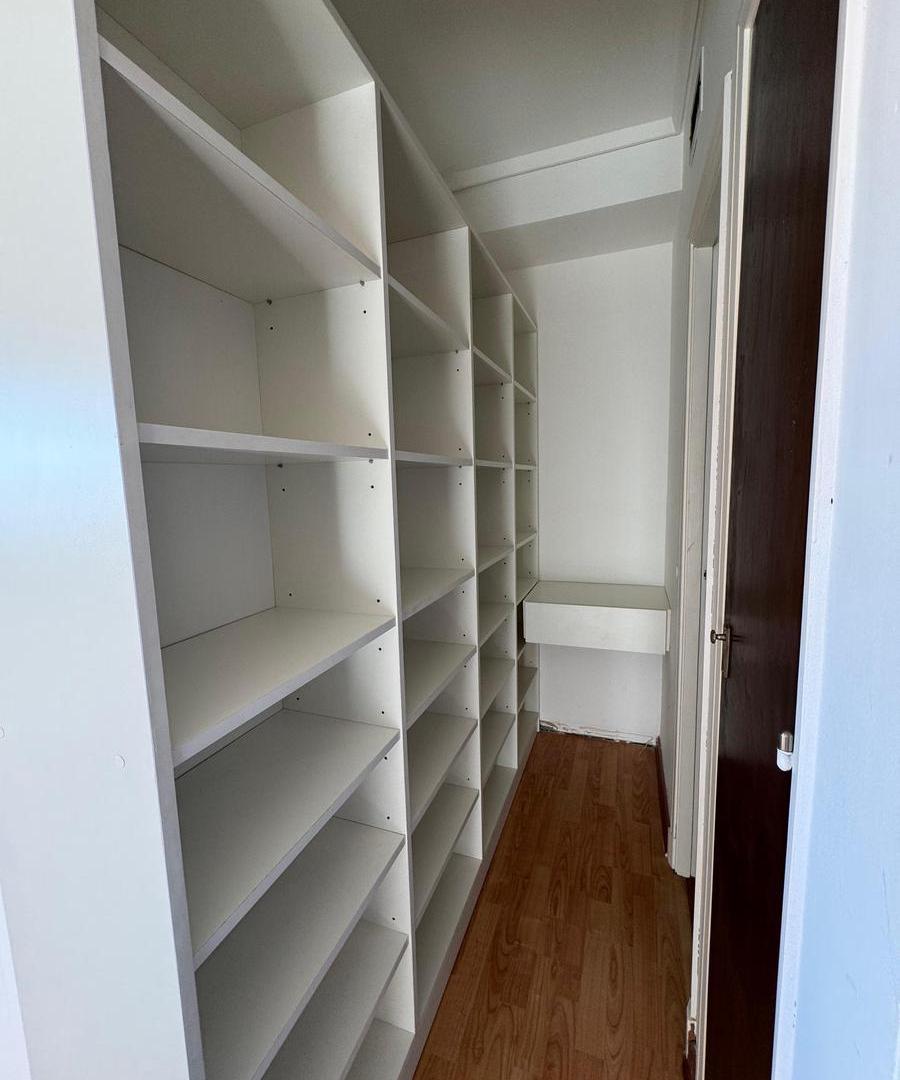 Foto de Departamento en VENTA, 4 ambientes. La Perla, imagen 4