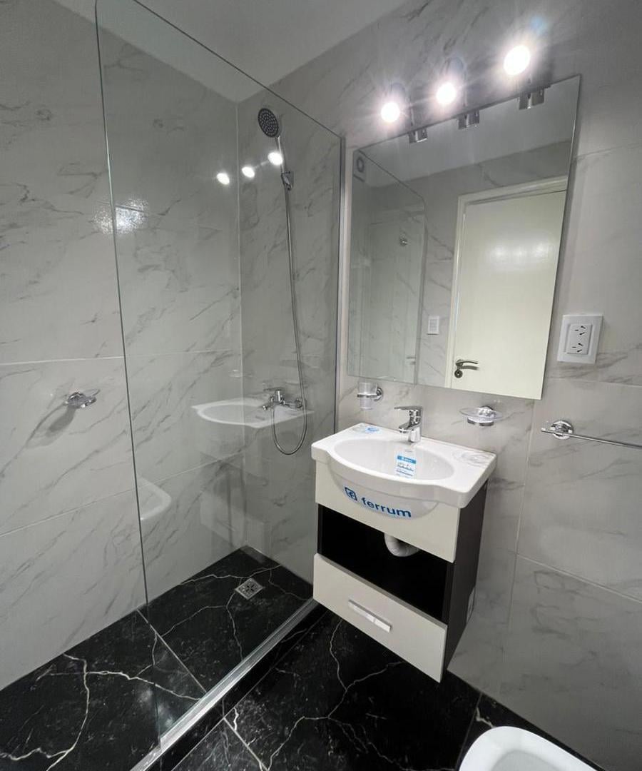 Foto de Departamento en VENTA, 1 Ambiente a la calle, zona Aldrey, imagen 1