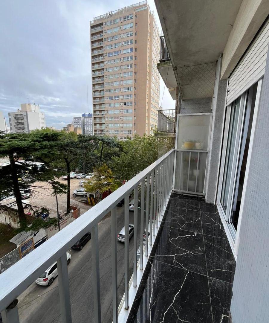 Foto de Departamento en VENTA, 1 Ambiente a la calle, zona Aldrey, imagen 2