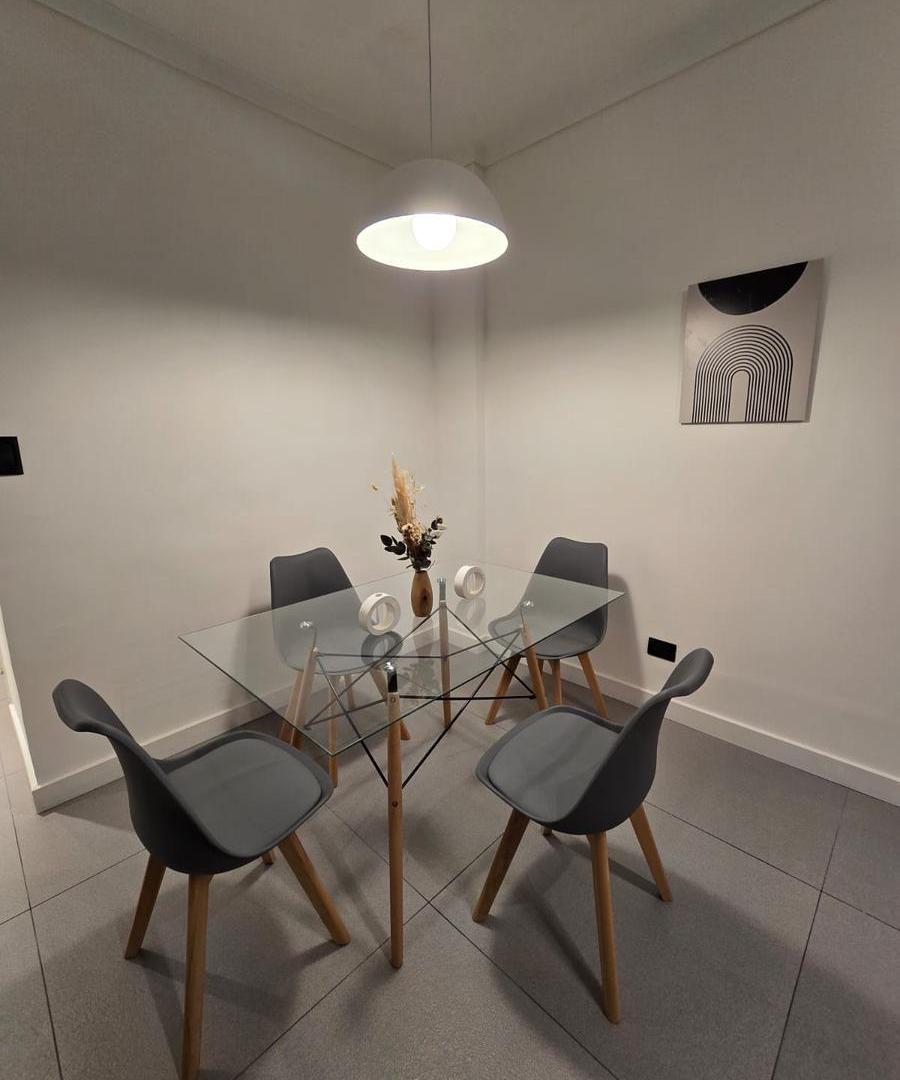 Foto de Departamento en Venta, 2 ambientes con dependencia. Zona Centro, imagen 2