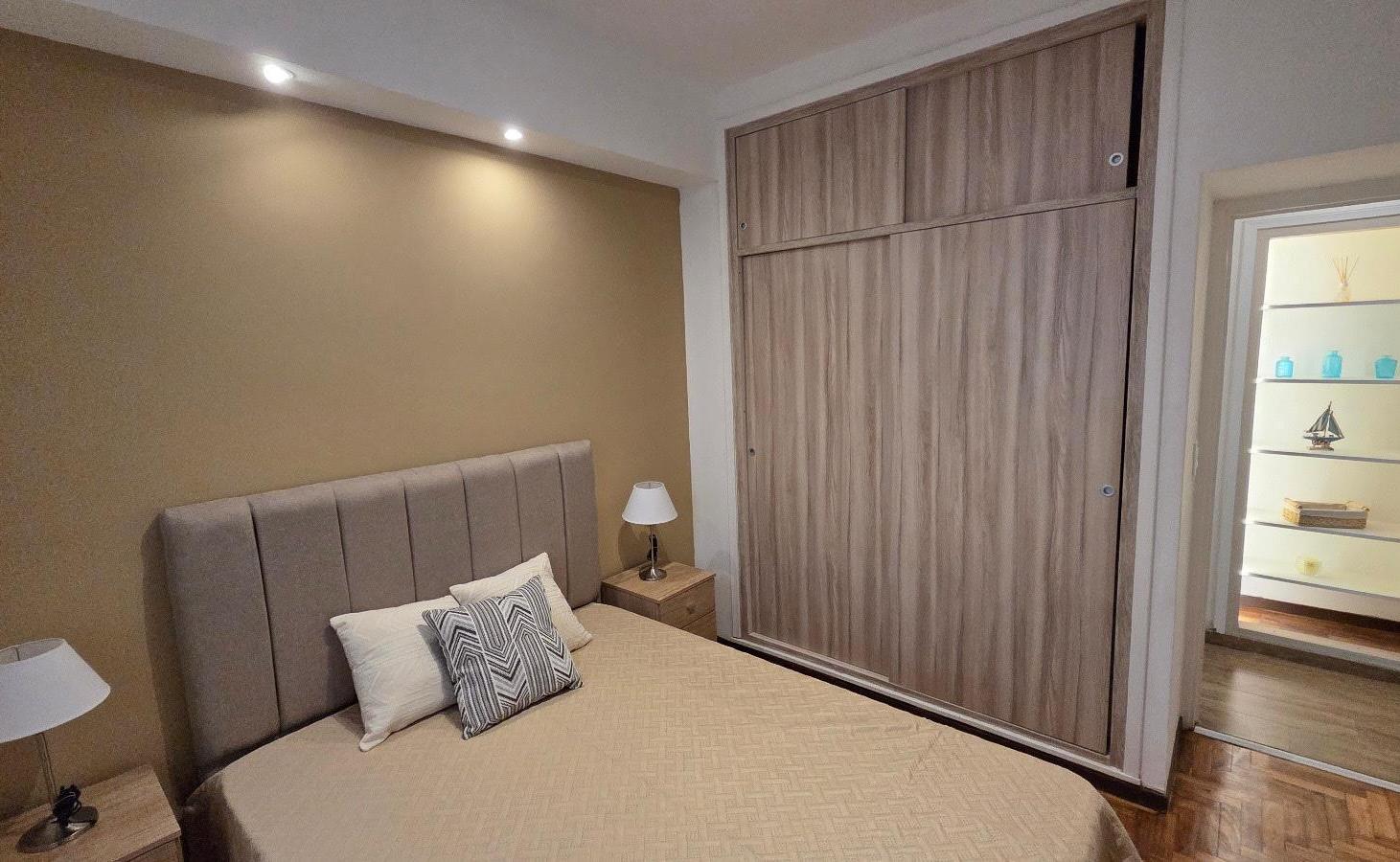 Foto de VENTA Departamento 2 Ambientes Muy Luminoso en Mar Del Plata., imagen 1