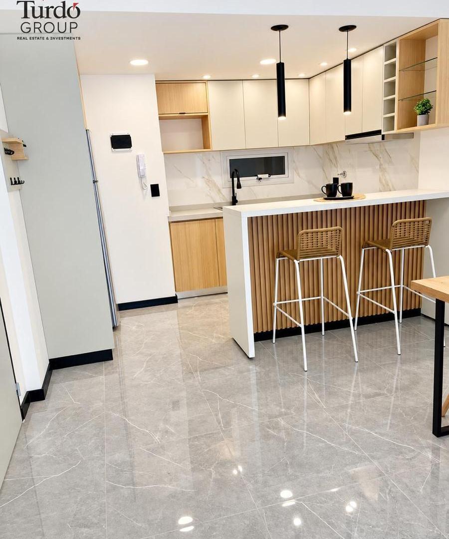 Foto de VENTA 2 Ambientes a la Calle con Balcón Saliente | Zona Aldrey, Mar del, imagen 2