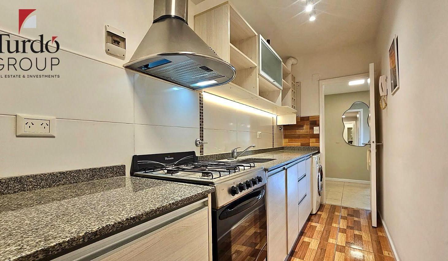 Foto de VENTA Departamento 2 Ambientes con Balcón Frente a Plaza Colón | Mar, imagen 4