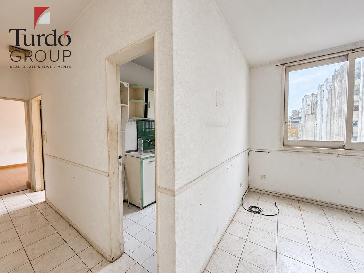 Foto de VENTA Departamento de 2 ambientes con dependencia en venta | Zona Plaza, imagen 3