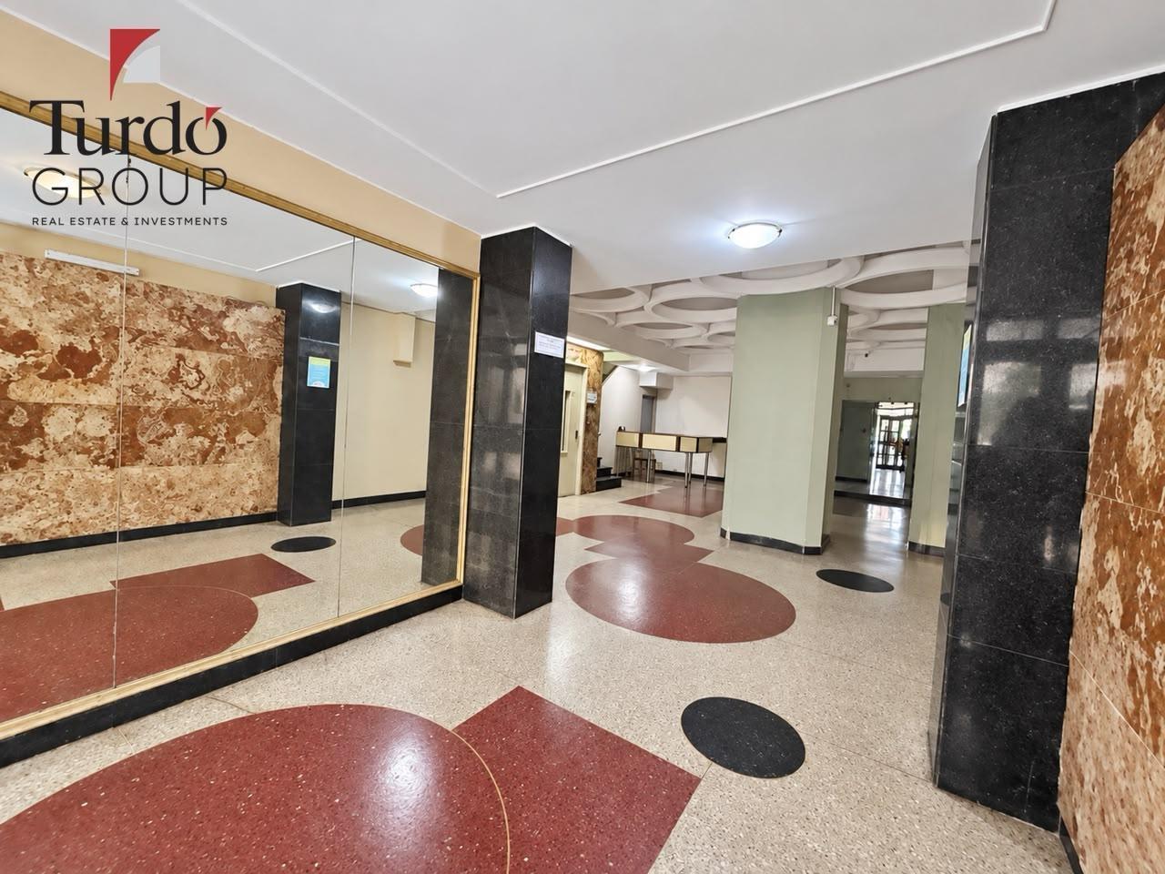 Foto de VENTA Departamento de 2 ambientes con dependencia en venta | Zona Plaza, imagen 2