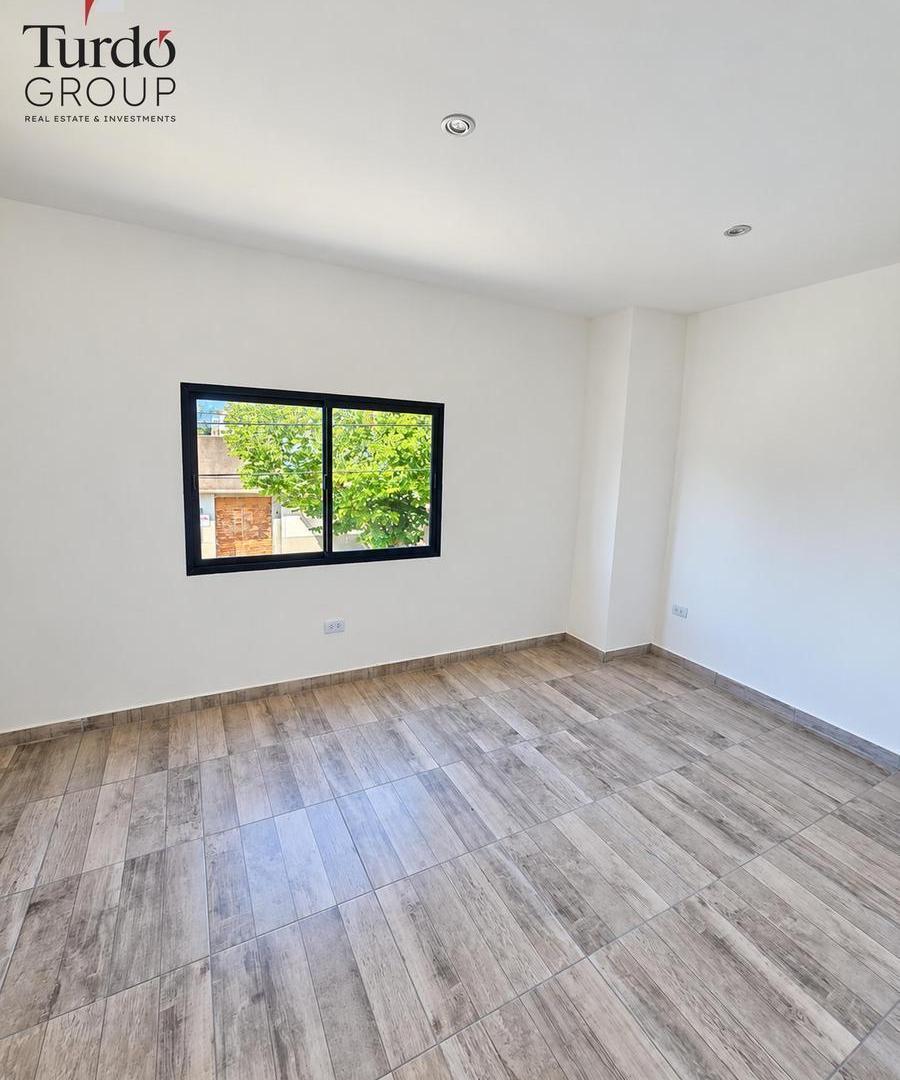 Foto de VENTA PH DE 3 AMBIENTES EN DÚPLEX | BARRIO DON BOSCO, imagen 1