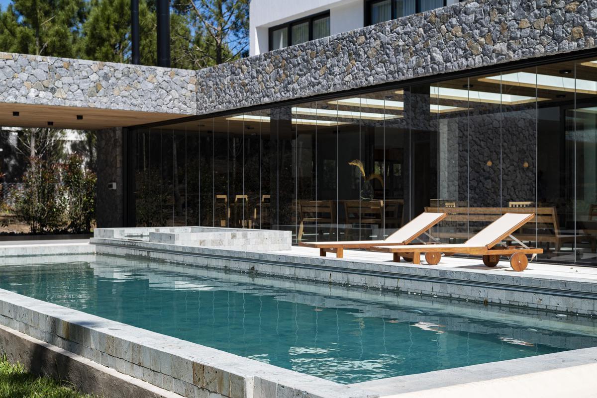 Lujosa Casa en Venta en Costa Esmeralda 4