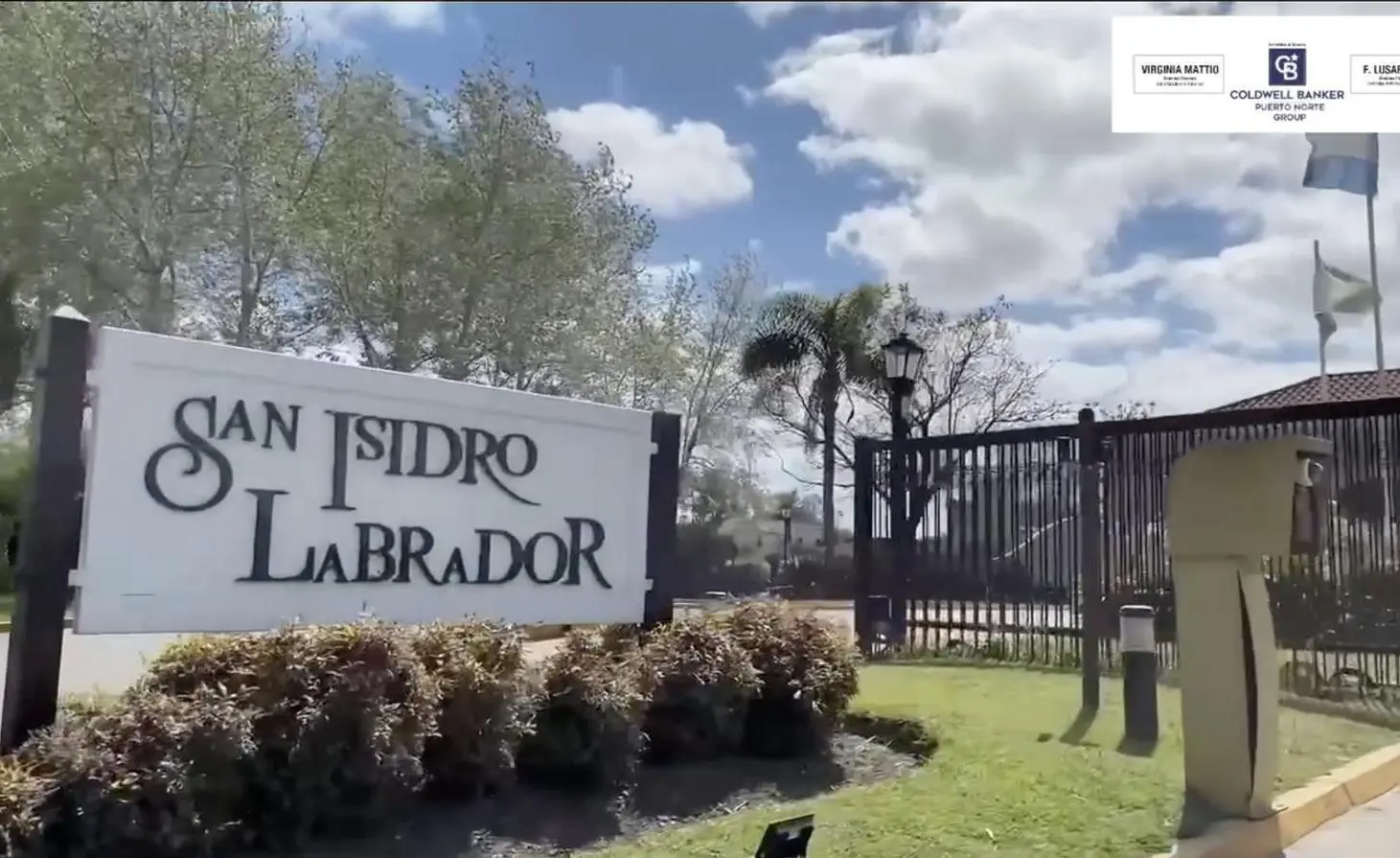 OPORTUNIDAD | Casa en venta en San Isidro con jardín y pileta – Nuevo valor 3