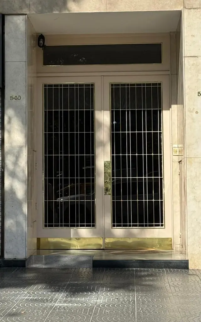 Oficina en  Venta sobre Av 9 de Julio 5