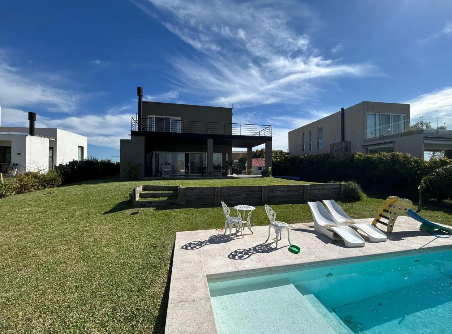 Casa en Venta a la Laguna en El Naudir - Aguas Privadas 3