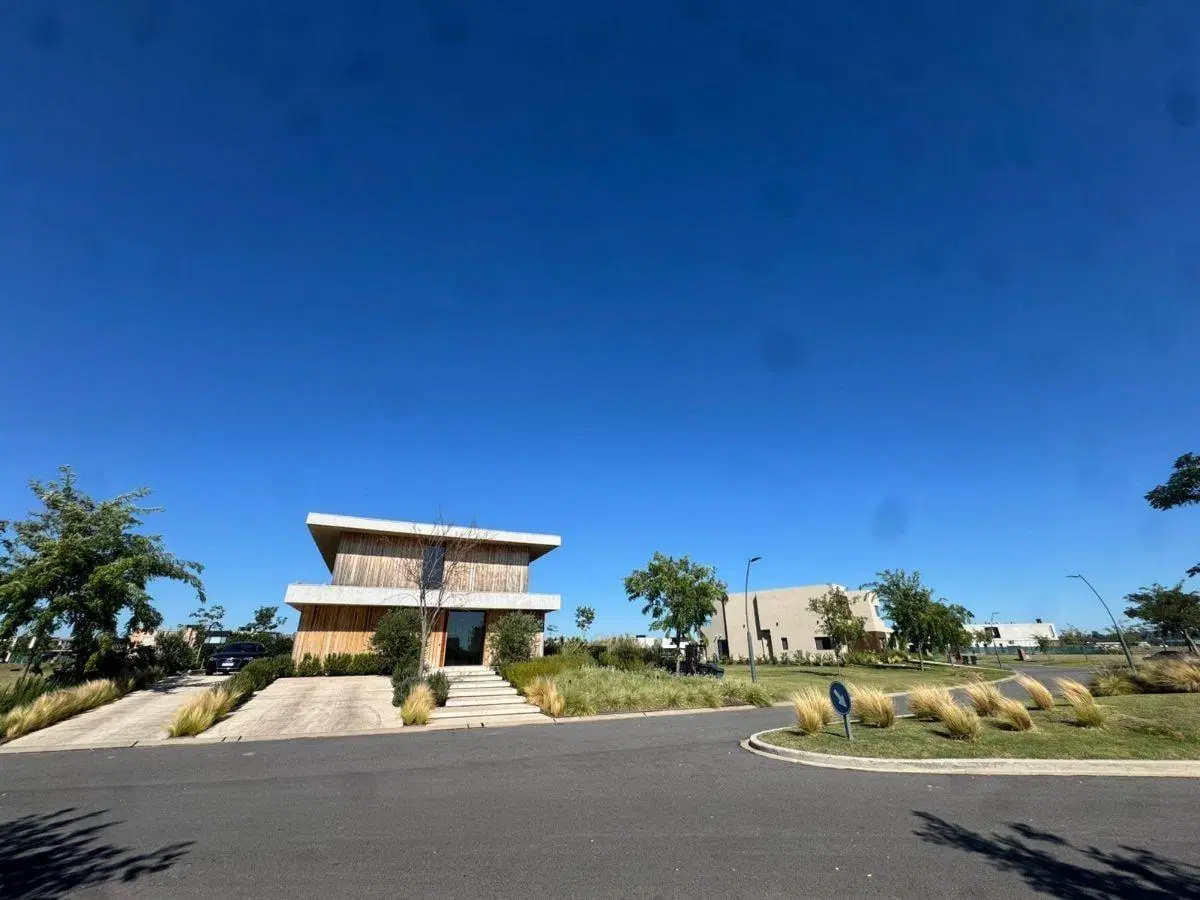 Lote al Agua en Venta, Barrio Costas, Puertos. 5