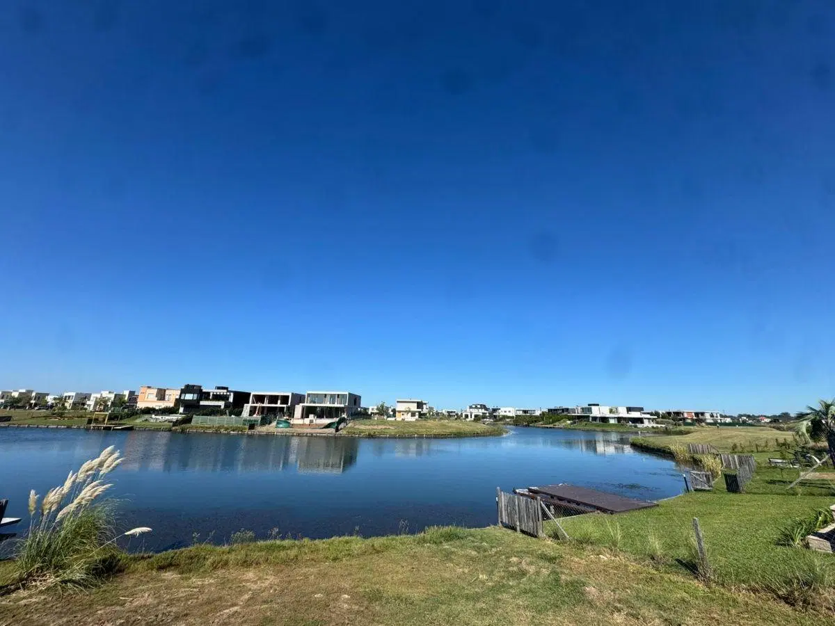 Lote al Agua en Venta, Barrio Costas, Puertos. 5