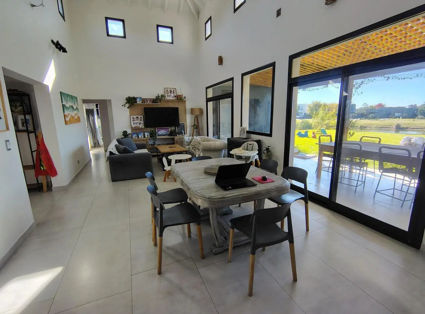 Casa al lago Barrio San Benito 4