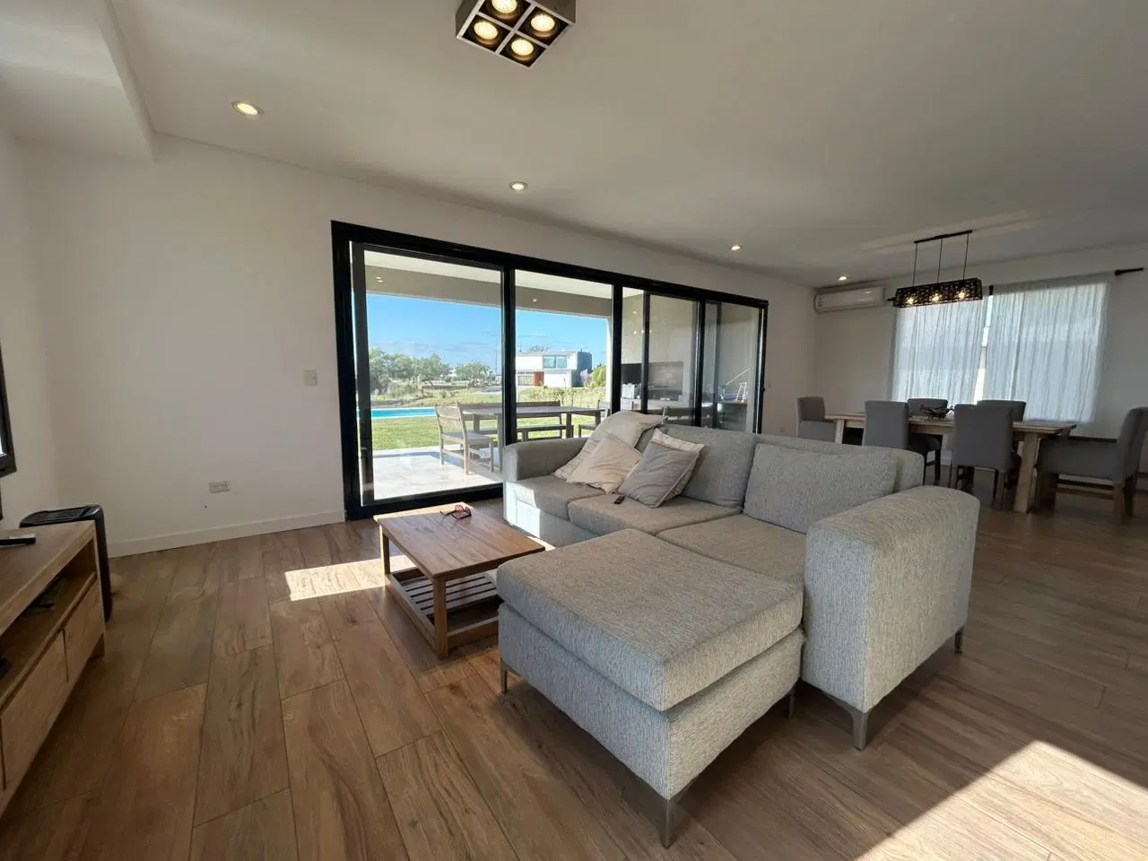 Casa en El Canton - Norte a la laguna OPORTUNIDAD ORIENTACION NORESTE 5