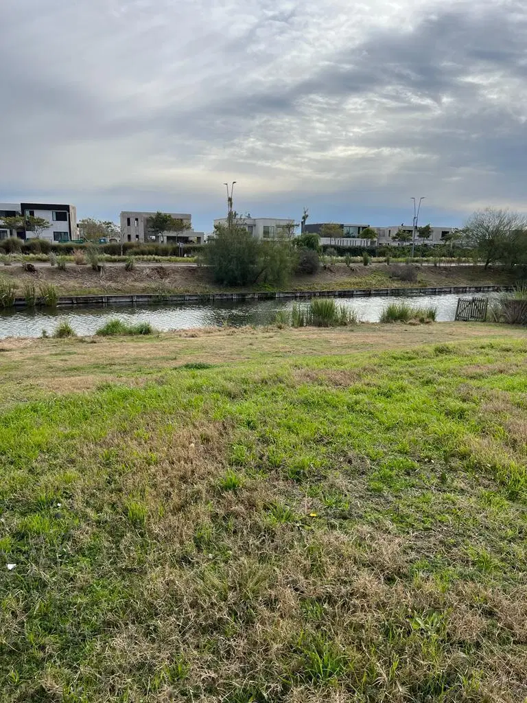 Lote en Barrio Marinas, Puertos del Lago 3