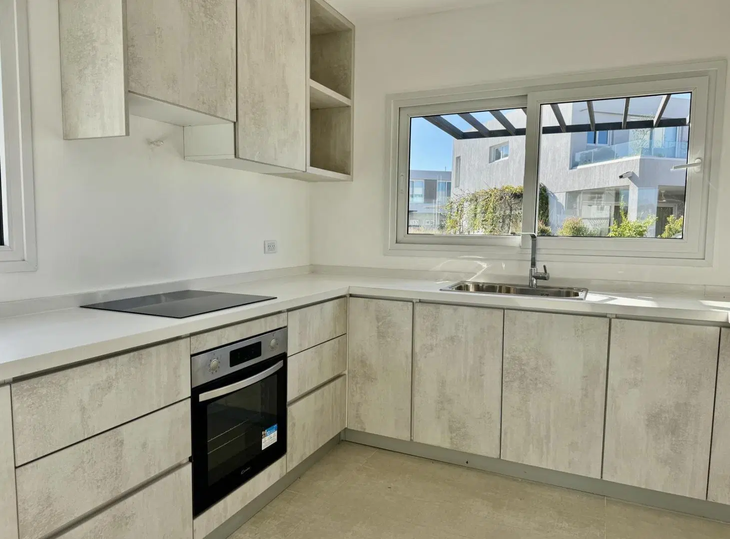 Departamento en Venta de 4 ambientes en Pilar 2