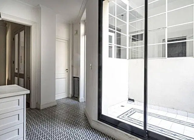 Venta o Alquiler AMOBLADO Increíble Departamento 4 Amb   Dep. Retiro 5