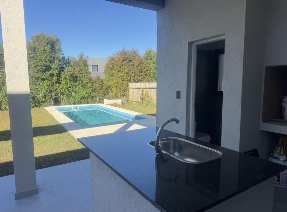 Foto de Casa en barrio san matias de 6 ambientes, imagen 1