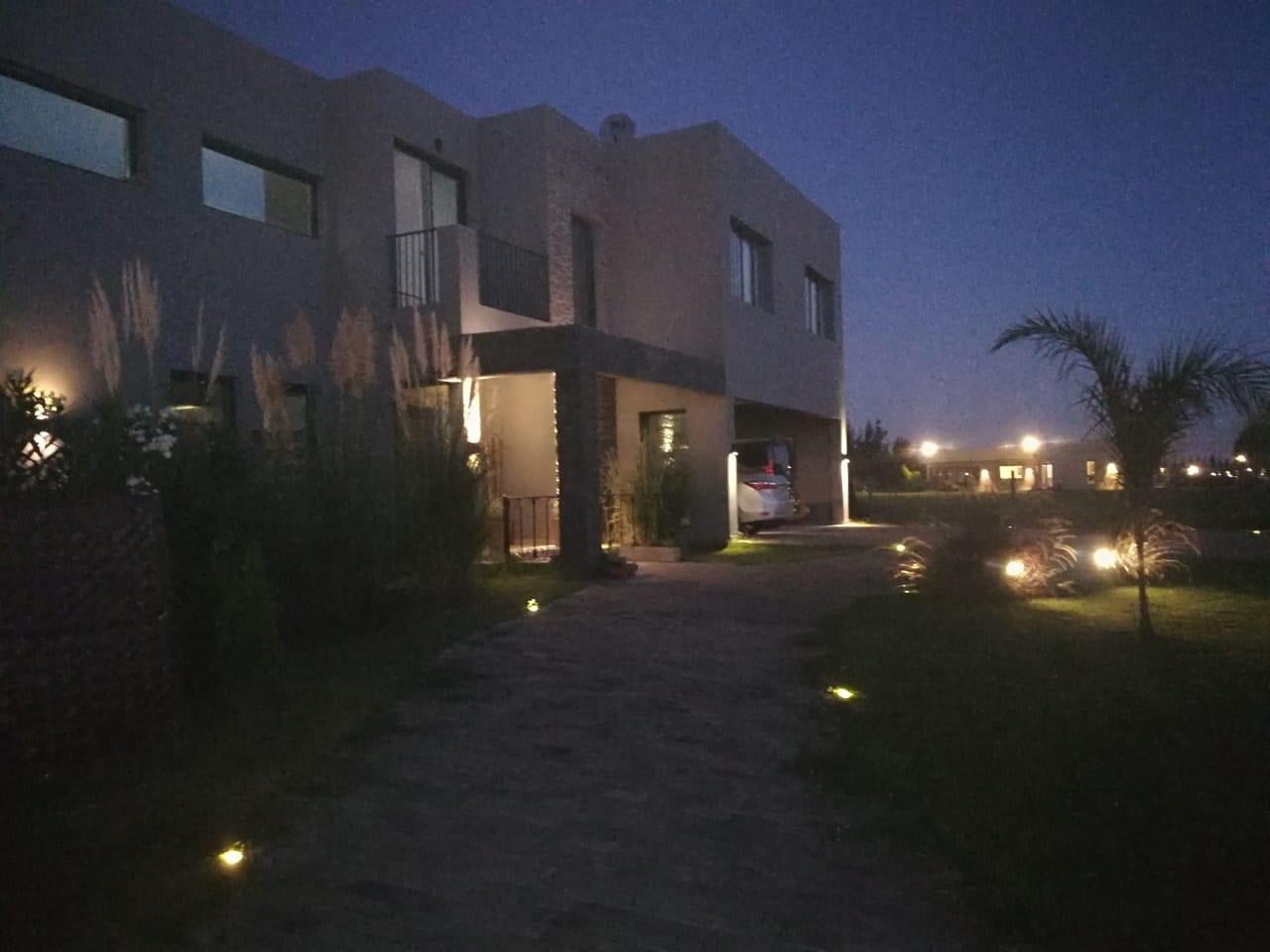 Casa en barrio san matias de 5 ambientes
