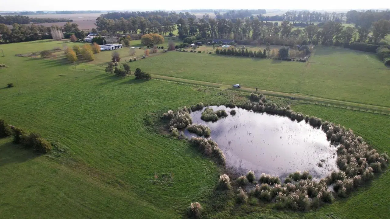 RETASADO. FINANCIA! Chacra de 1,2 ha con laguna propia en Santa María de Lobos Polo Club 3