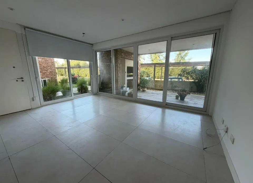 Venta y Alquiler - Departamento 2 ambientes con jardín - La Balconada 5