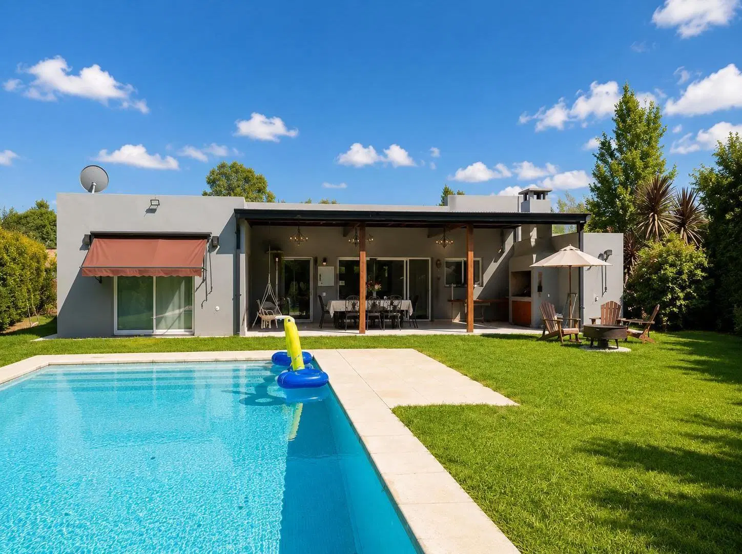Casa en una planta | 4 dormitorios | Pileta climatizada | Lote de 800 m² | Escriturada 4