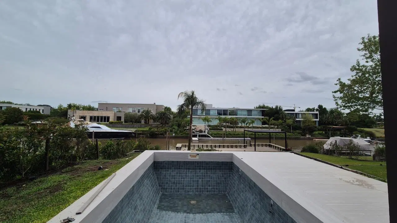 Casa Muy Linda - El Yacht 3